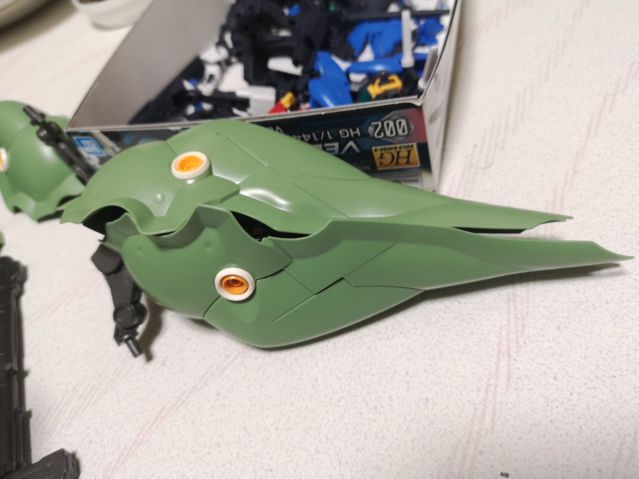 もちぞら模型店 クシャトリヤのバインダー2つくっつけてみると どこか龍の顔に見えませんか 個人的に バインダーの中央の隙間部分が目を仕込めそうだなとふと T Co E2rqney6qj Twitter