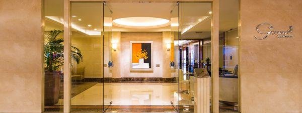 grealpha's tweet photo. The Gateway Apartment complex lobby leverages the versatility and flexibility of LED strip lighting to keep the entryway bright and modern.

https://t.co/HG5CSGnU9Q https://t.co/xKPFIaTQOc