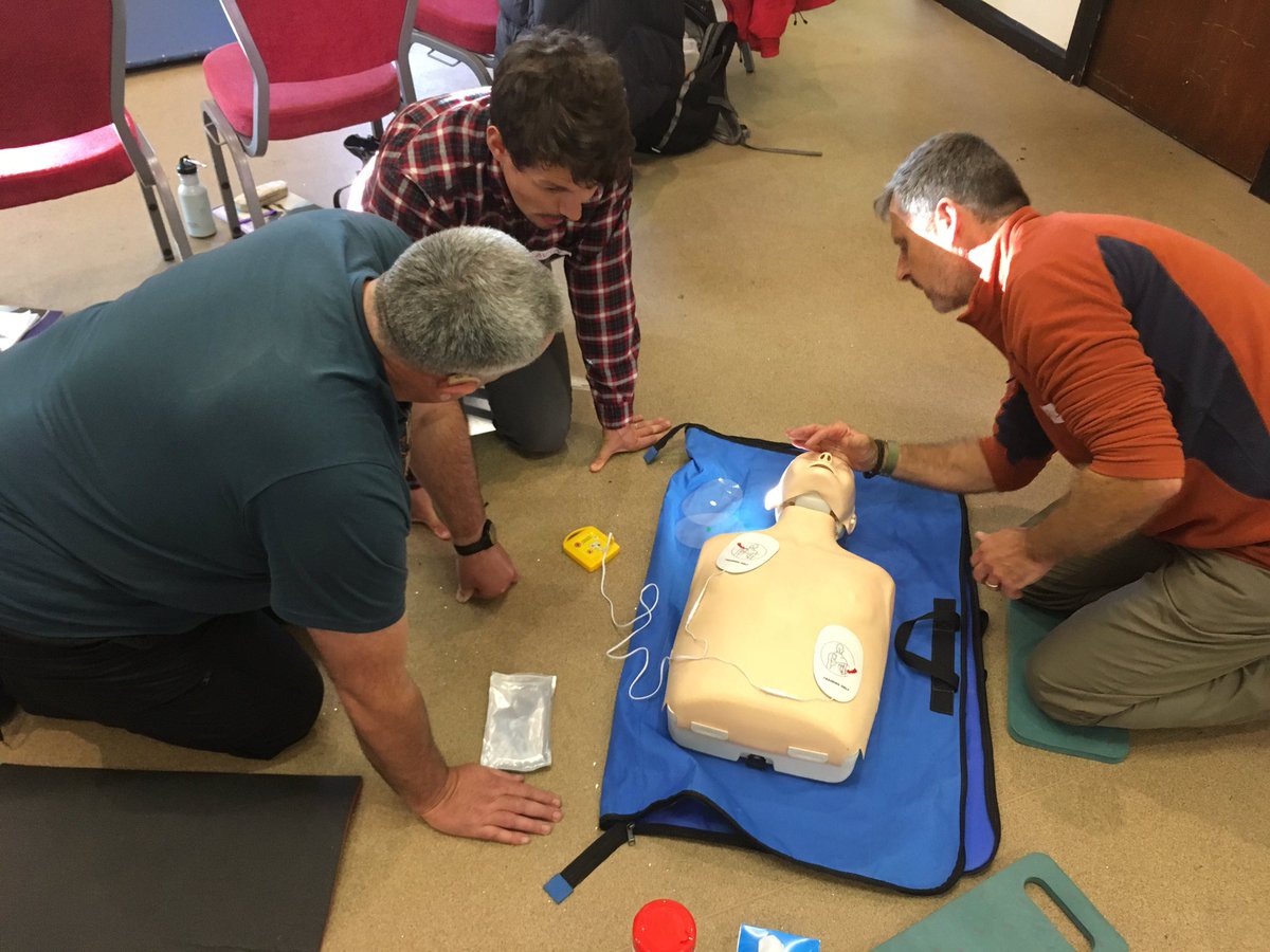 A complete mix of weather for our latest 16hr Outdoor First Aid Course on #Dartmoor. The group dealt with sun ☀️, wind 💨 and rain 🌧 like pros though 🙌👍👏 Congratulations to all! 😊 The last courses of 2019 will be on the 19/20 November &amp; the 10/11 December. #Devon #FirstAid