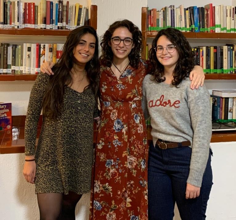 Ya tenemos nuestro equipo de la junta colegial 2019-2020, os las presentamos:
Decana: Natalia Jiménez
Vicedecana: Jara Berdún
Secretaria: María Laplana

Mucho ánimo a todas las que formáis parte de este gran equipo. Este año seguro que deja huella!