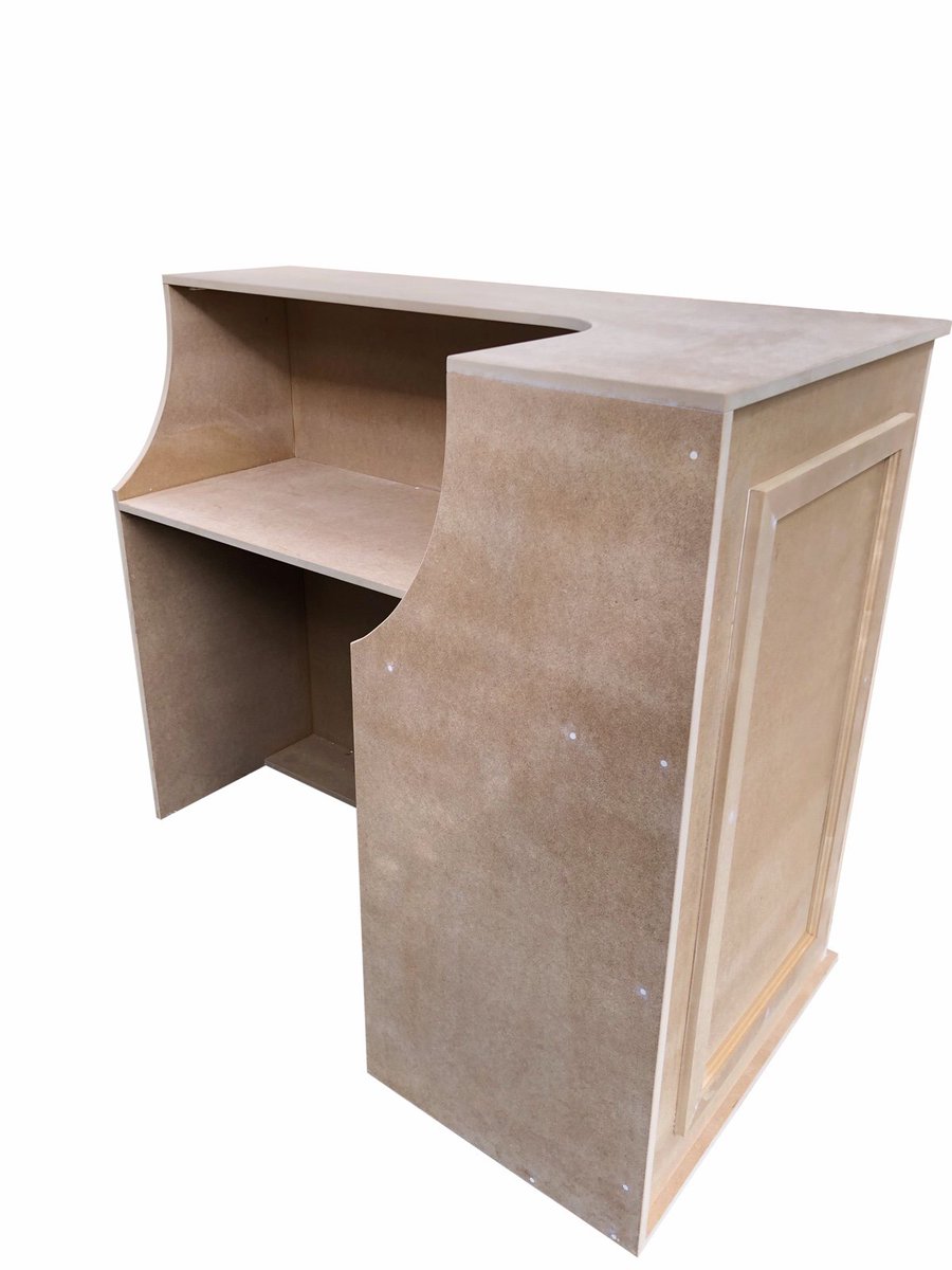 We’ve added this medium return reception desk to our catalogue. Starting from £279 with many customisable options at no extra cost.