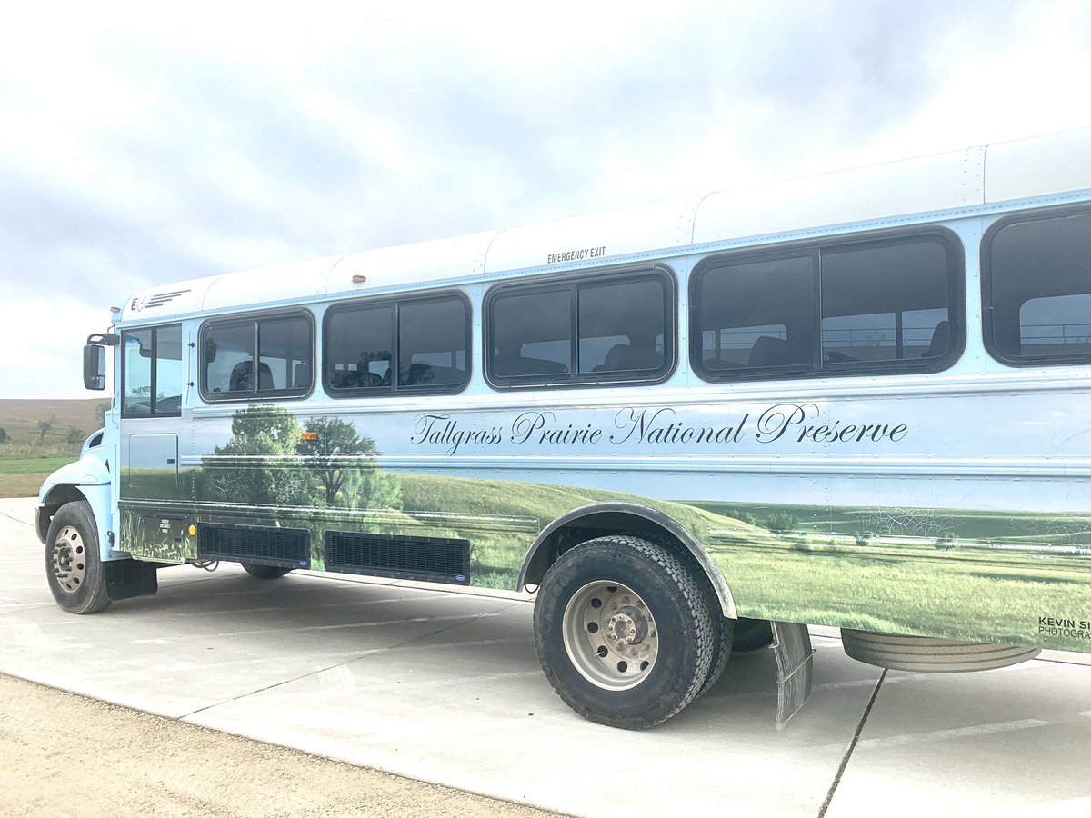 OneDelightfulL's tweet image. If given the chance, you need to feel the wind on your face and watch the sun’s rays move over the land at the Tallgrass #Prairie National Reserve. 🌾 Book a bus tour to learn the land’s history that settlers chose to make a life on! #Kansas #NoPlaceLikeKansas @NatlParkService