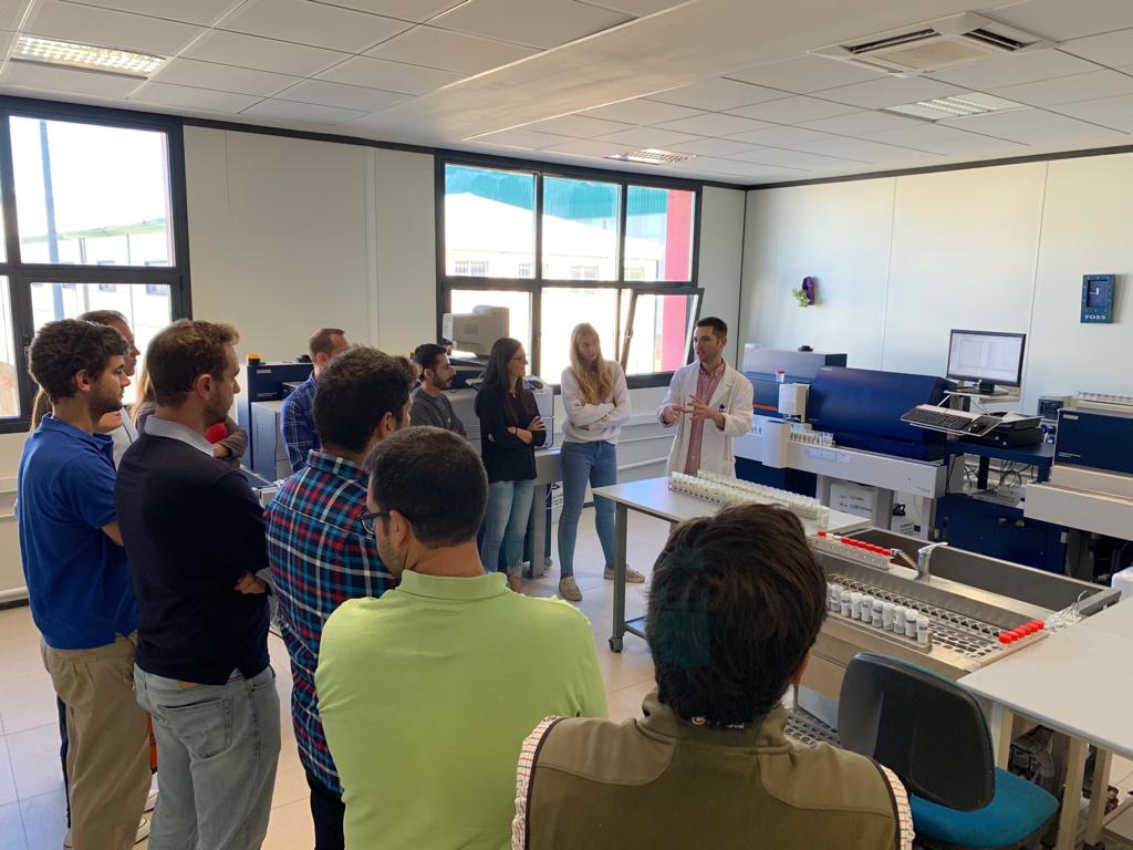 CICAP_CT's tweet photo. Ayer celebramos en la inauguración de nuestra nueva sala de Necropsias con un programa a cargo de Librado Carrasco Otero, catedrático del Departamento de Anatomía Patológica de la @Univcordoba También nos visitaron veterinarios. ¿Te gustaría estar al tanto de nuestros eventos? https://t.co/nkLK2a5wjO