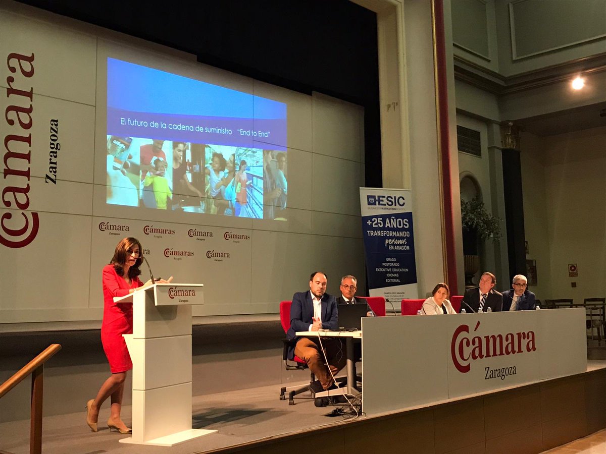 esiczaragoza's tweet photo. Ana González Herrera👉 Una cadena de suministro no sincronizada provoca el efecto látigo. #ESIClogistica https://t.co/VM5LAZiK3T