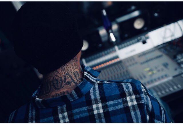 Been working hard on getting the final pieces of my new material together - I can’t wait to get this out for you all to hear. First single ‘Animal’ coming soon ‼️
#singer #songwriter #musician