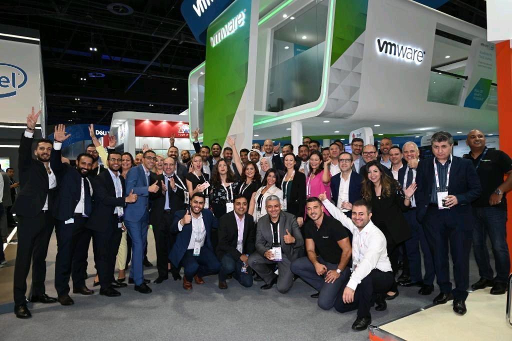 ezzeldinhussein's tweet photo. “Individual commitment to a group effort--that is what makes a team work, a company work, a society work, a civilization work." --Vince Lombardi
Pass by #vmware booth in Hall7 Stand10. #vmwaregitex2019 #vmwaregitex #vmware_me https://t.co/9nsiNvFKoI