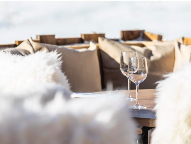 CookoricoCOM's tweet photo. [Recrutement] La Cabane - Avoriaz bouleverse les codes et vous propose un cadre de travail unique.🚀❄️
Le restaurant recherche son nouveau Chef de rang H/F. 
Découvrez l’offre ci-dessous ⬇️
https://t.co/q4oJNEgvVL
#Cookorico #Emploi #restauration #service #Hôtellerie https://t.co/u1cddyrc8l