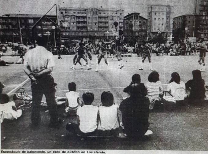 baskonia - Especial 60 aniversario (Fotos, recuerdos, recortes...del Baskonia desde 1959) - Página 43 EGa4wV8WkAAty0_?format=jpg&name=small