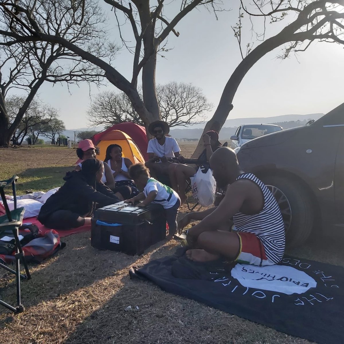 EpicHikes's tweet photo. After setting up tent in the early morning, it was an absolute must to have breakfast and share refreshing moments. #ThisIsRadler #Camping #ForeverOutdoors #ExploreAfrica #Breakfast #GoodMorning #PrivateHike #PastWeekend #Reflect #Relax #Revive #Refresh #Africa https://t.co/UDDtA5lFFz