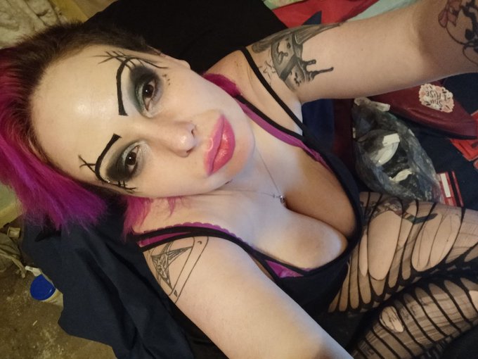 I'm online right now on skyprivate (live skype show). my private profile: https://t.co/AJAglx8rYt Please<a href="/tag/camgirl"class="tags"><span>#camgirl</span></a>