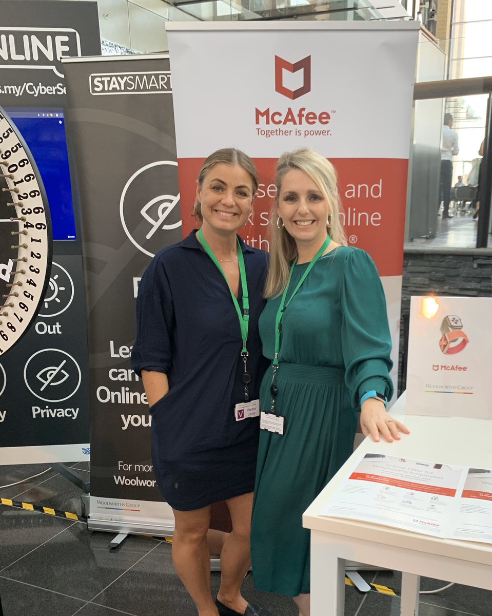 Cybermum_AU's tweet photo. Great day talking #onlinesafety at @woolworths for #StaySmartOnlineWeek. @McAfee #familysafety https://t.co/8ys24bSoUC