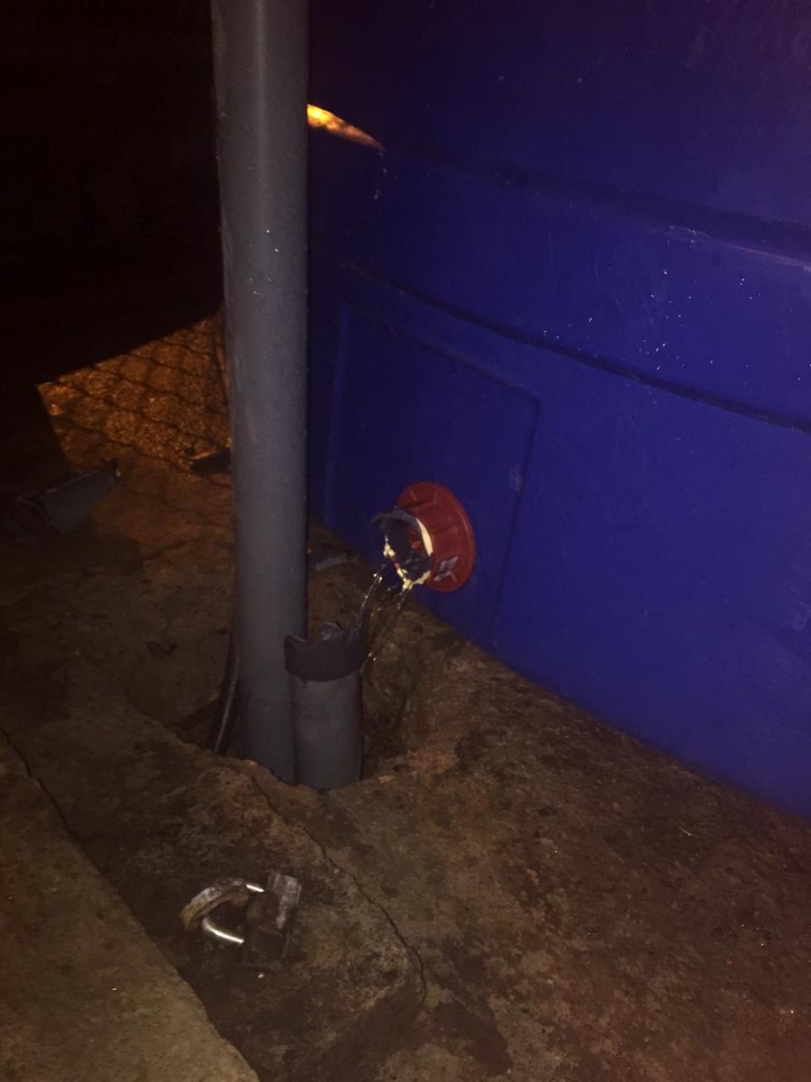 JMUzhca's tweet photo. Tanque de agua potable que abastece a Cachiloma, San Vicente, San Juan de Pambadel y zonas altas del cantón, ha sido afectado con piedras. Mañana no habrá el servicio de agua potable. Este hecho delictivo será denunciado en la Fiscalía. @Municipio_Giron https://t.co/cOn1fhNXMk