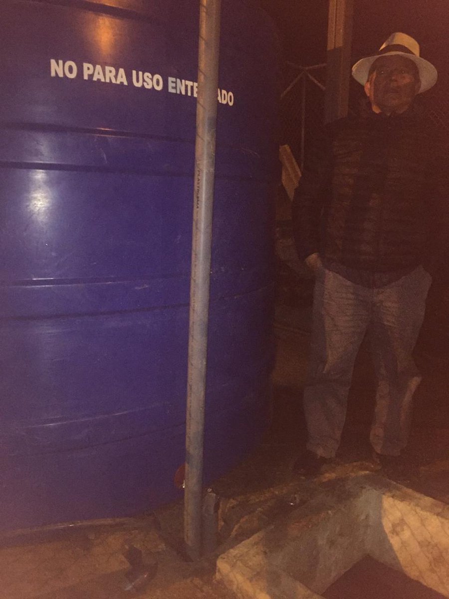 JMUzhca's tweet photo. Tanque de agua potable que abastece a Cachiloma, San Vicente, San Juan de Pambadel y zonas altas del cantón, ha sido afectado con piedras. Mañana no habrá el servicio de agua potable. Este hecho delictivo será denunciado en la Fiscalía. @Municipio_Giron https://t.co/cOn1fhNXMk
