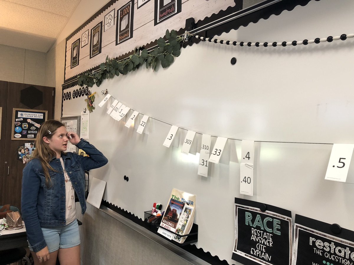 Mathematical discourse was on full display today for #ClotheslineMath centered around decimals! #DentonDragonsVisalia 🐲