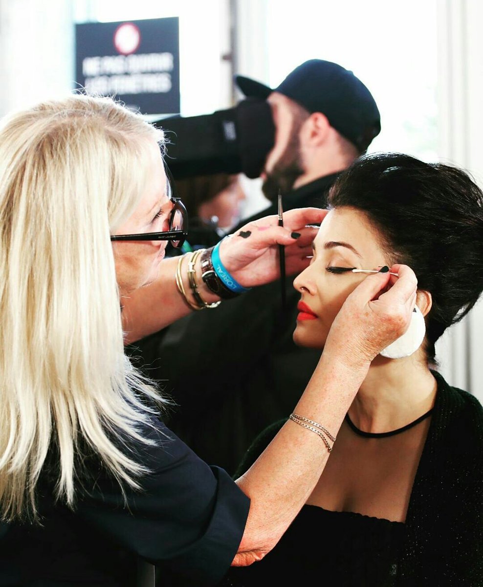 👑 #AishwaryaRaiBachchan #lorealpfw #Lorealista