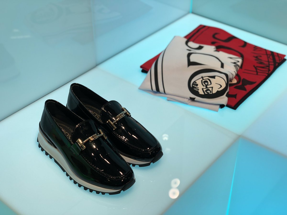 トッズ　ローファー　アルベール・エルバス　コラボ　34 22センチ トッズローファーアルベール・エルバスコラボ34 22センチ