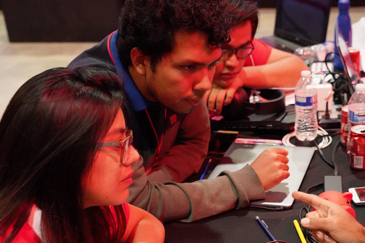 hackafest's tweet photo. ¡Hacking, Hacking, Hacking!
El equipo organizador de la @SBFIC_LAC está muy contento con los grandes resultados que se lograron en las primeras 12 horas del #Hackafest.
¡Ahora, a trabajar toda la noche!
#HackafestMX #Noblabla #Finanzadigitales https://t.co/rU5GC3Xltq