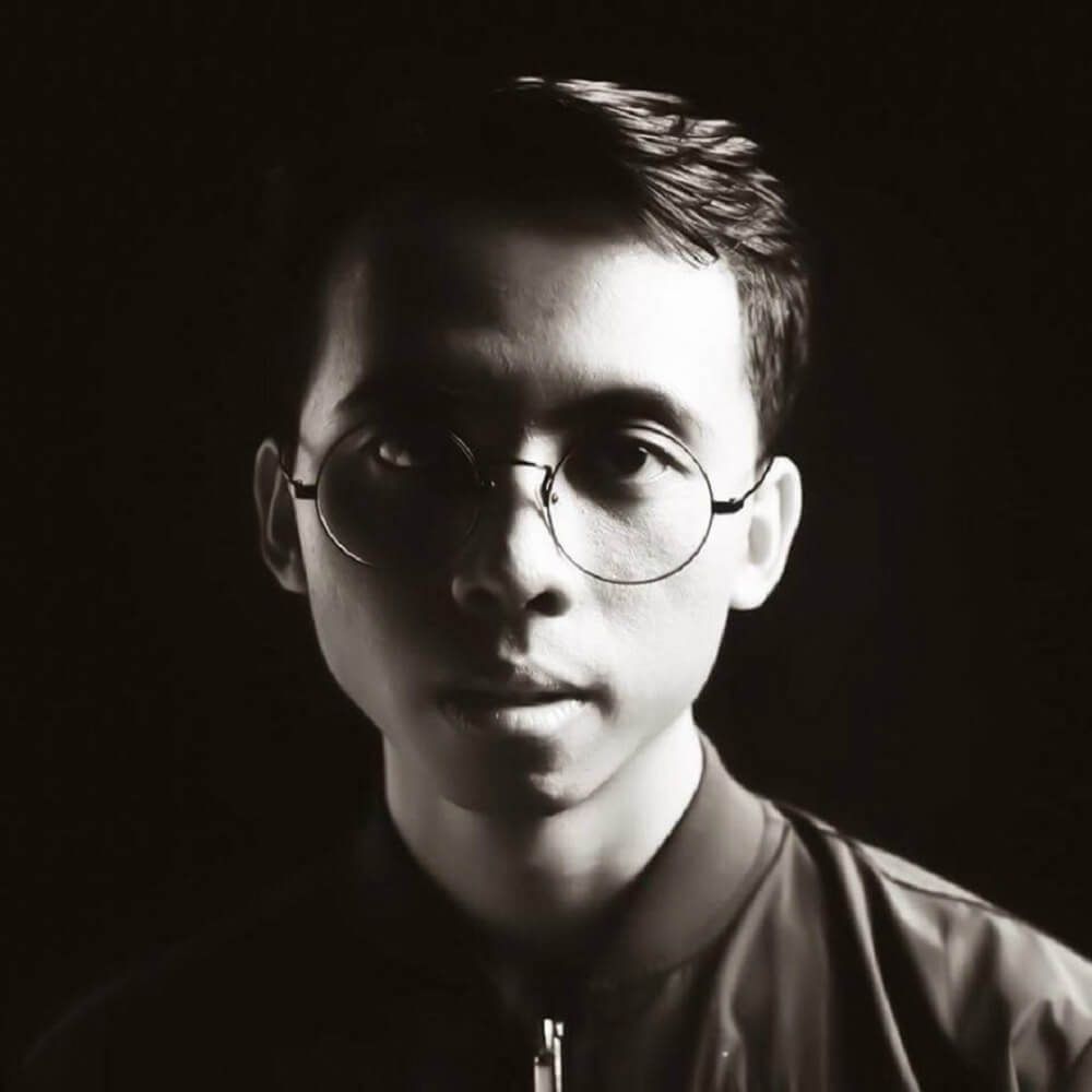 If you’re having a rough week, this song will bring you closer to the weekend.

City comes alive - <a href="/davidgenerato/">David Generato</a> 
Music to Indie Pinoy #playlist 

buff.ly/2AR1hT1

#citycomesalive #davidgenerato #FridayVibes #PositiveEnergy #positivevibes #musicto #spotify