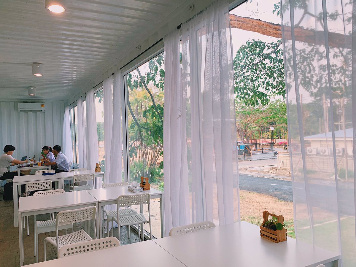 tanxtsn's tweet photo. 📍Life. Coffee Bar &amp; Beer รวมโชค
ร้านเปิดตั้งแต่8โมงถึงเที่ยงคืน มีหลายโซนให้นั่ง ชั้น2ไม่เปิดเพลงเหมาะกับการทำงาน อ่านหนังสือ📚 และยังมีโซนoutdoor🌳ใต้ต้นฉ่ำฉาเหมาะกับการดื่มเบียร์ชิวๆ🍻ราคาไม่แรงเริ่มต้น58บาท💘 @aroii #อร่อยไปแดก #รีวิวเชียงใหม่ #reviewchiangmai #cafehopping https://t.co/Z0in5pIKQp
