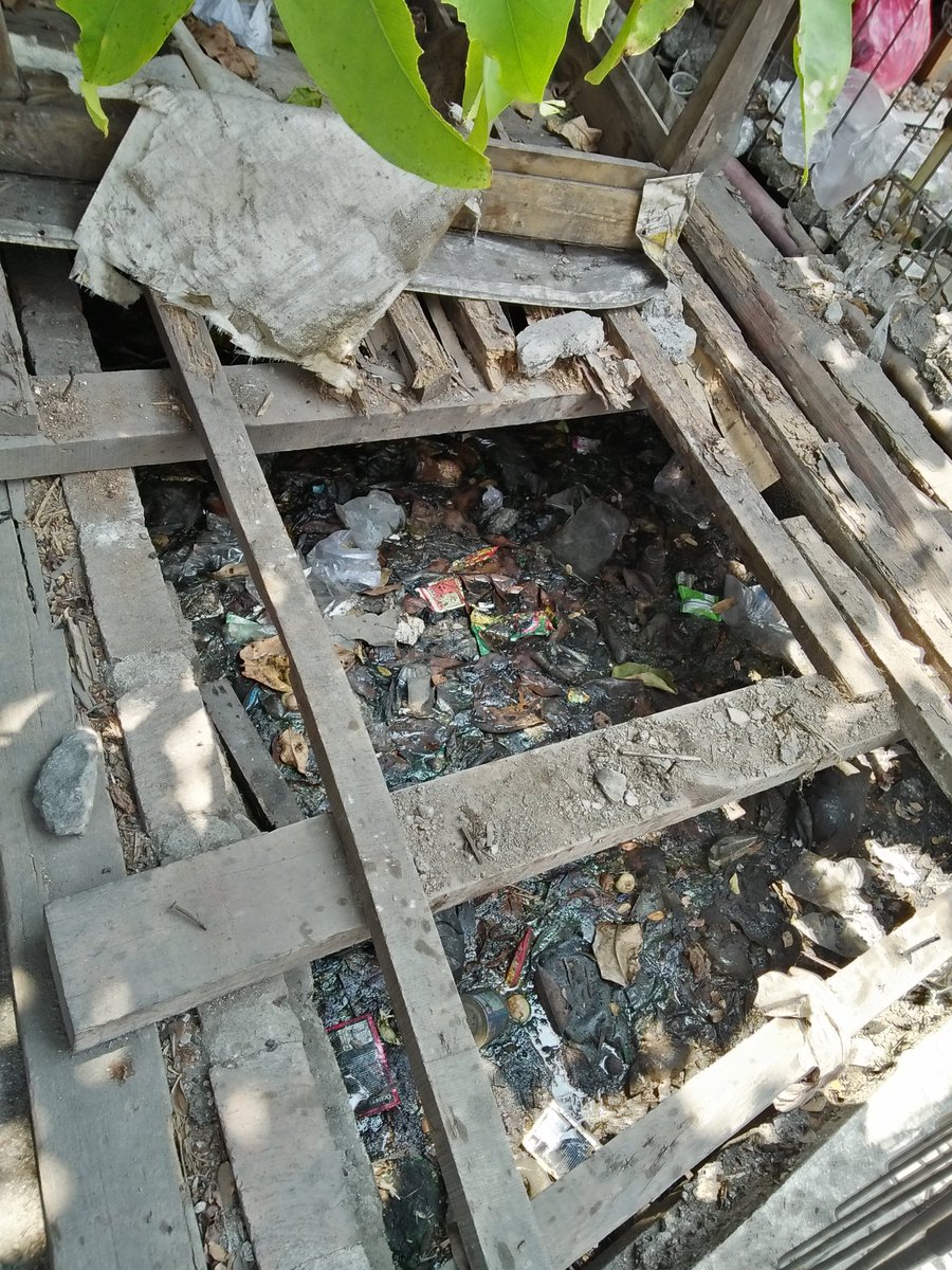 rasdhie's tweet photo. Sampah Got Numpuk, PPSU kerja nya ngapain ya https://t.co/poG3Z7tEK5