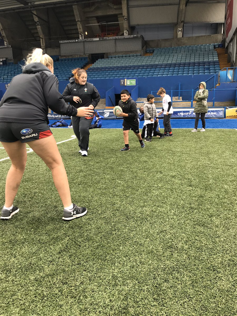 WalesDeafCP's tweet photo. Yesterday Cardiff’s hearing impaired children trained on the pitch at Cardiff Arms Park! Also a tour of the stadium &amp; even a Q&amp;A with the @WalesDeafRugby &amp; @CardiffBluesSC players! Thanks to the @WRU_Community coaches &amp;  @CBluesCommunity for supporting WalesDeaf Community Project https://t.co/xnXKoJCvus