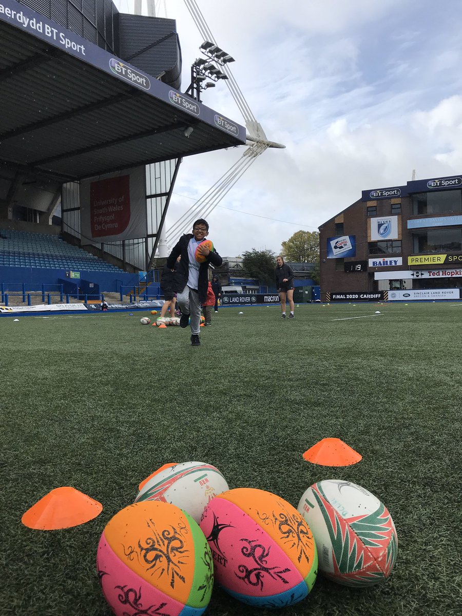 WalesDeafCP's tweet photo. Yesterday Cardiff’s hearing impaired children trained on the pitch at Cardiff Arms Park! Also a tour of the stadium &amp; even a Q&amp;A with the @WalesDeafRugby &amp; @CardiffBluesSC players! Thanks to the @WRU_Community coaches &amp;  @CBluesCommunity for supporting WalesDeaf Community Project https://t.co/xnXKoJCvus