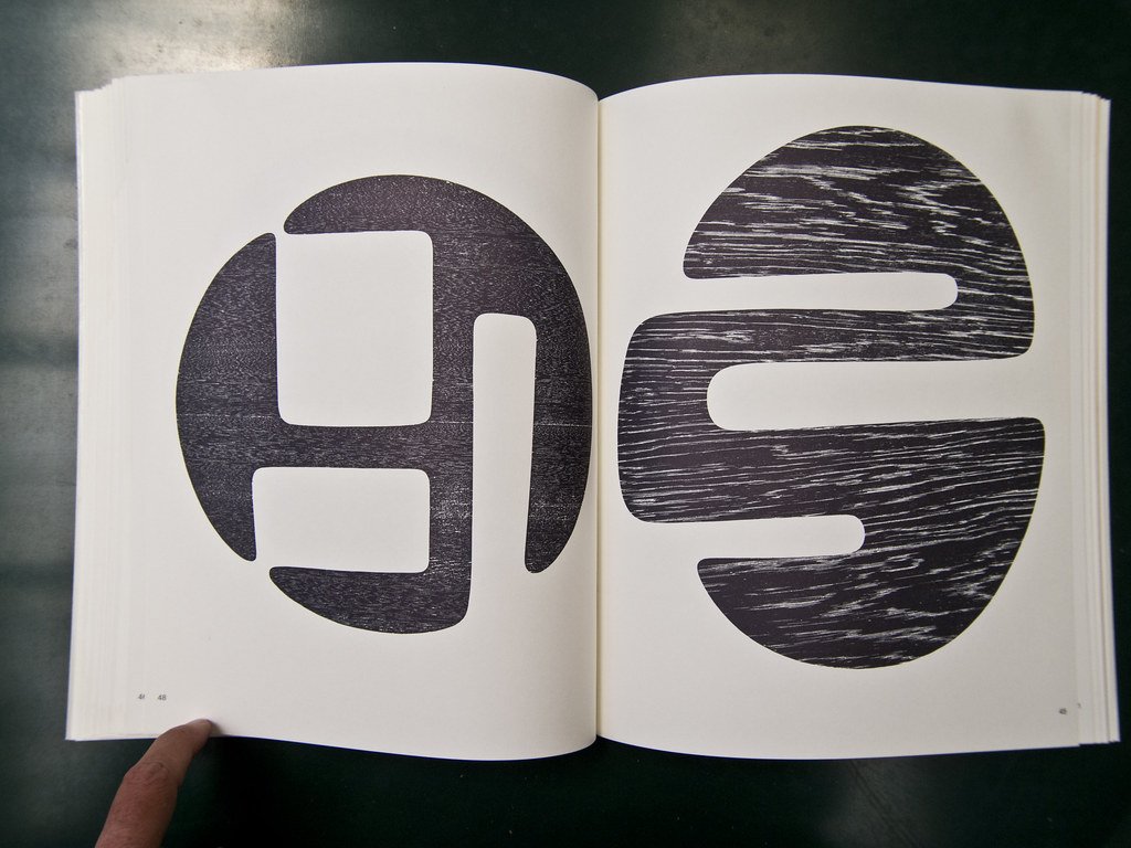 DesignReviewed's tweet image. Adrian Frutiger- Forms & Counterforms images from Flickr
flickr.com/photos/shapeof…