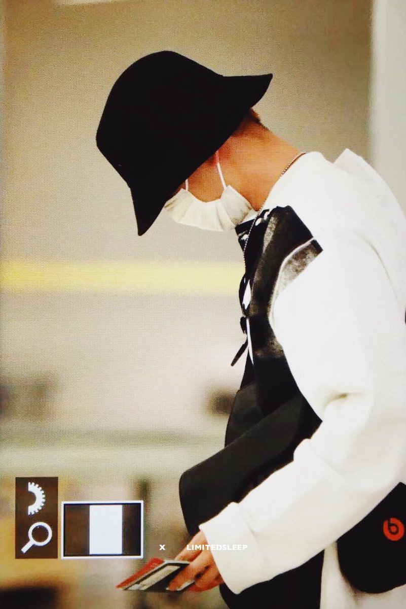 limitedsleep56's tweet photo. 191008 LAX https://t.co/5C8AhiGOHr