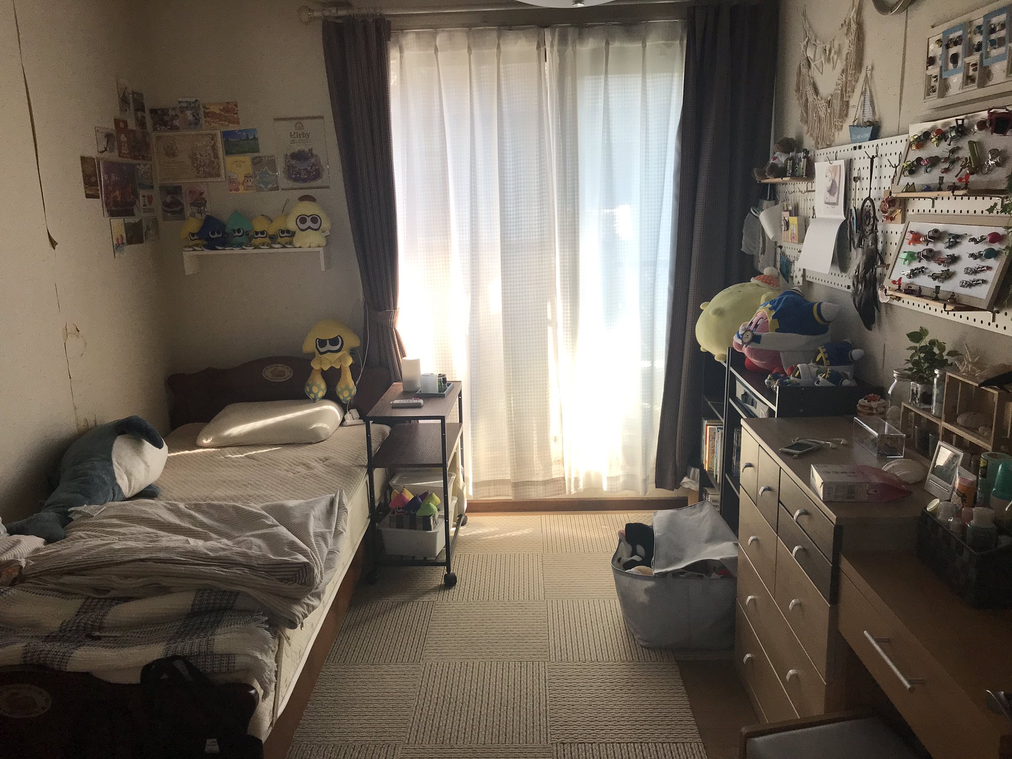 ট ইট র あきらしゃん 多忙気味 衣替えと部屋の模様替えだいたい終わりー くじのでかいぬいぐるみを置く場所をようやく確保したよ T Co Oppwymujrh ট ইট র
