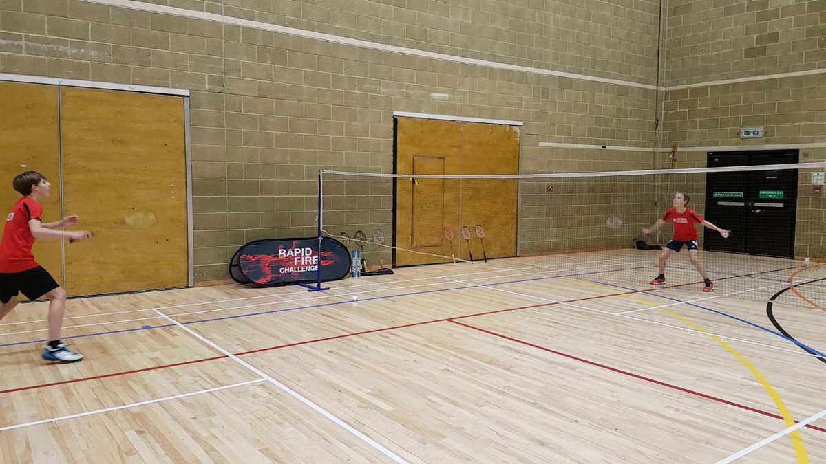 FastStepAcademy's tweet photo. #RapidFirechallenge #NANOFLARE #Yonex_badminton @FastStepAcademy Silver players enjoying at Haywards Heath https://t.co/1bhw2XOJzC