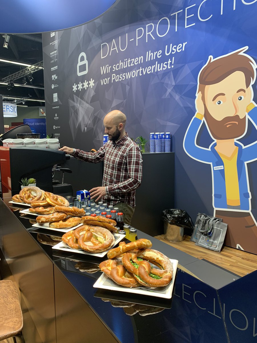 netlogix_de's tweet image. Nach einem hervorragenden ersten Tag starten wir motiviert in Tag 2 auf der #itsa19. Besucht uns an unserem Stand 546 in Halle 9! #ITsecurity #DAUProtection #Rösttrommel