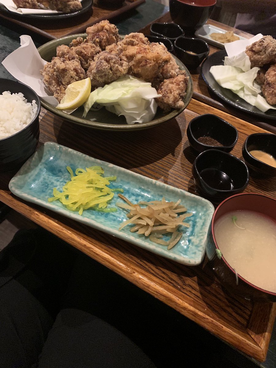 QBOQ_DietPro's tweet photo. 水曜は、近所でランチ♪の日
媛 故郷味の旅さんへ
せんざんき定食を食べました。小650円と、がっつり750円があり、100円の違いで唐揚げが倍に増えるんです！もちろんがっつりで…♪♪♪
#口の中は 
#必ずやけどする
#西中島南方
#ランチ
#DietPro https://t.co/w8gdip98Xb
