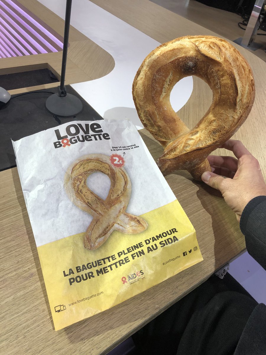 C’est reparti pour l’opération #LoveBaguette ! Achetez une baguette à 2€ = 1€ reversé à <a href="/assoAIDES/">Association AIDES</a> 
Des tartines pour la bonne cause! Recherchez une boulangerie partenaire près de chez vous ici —&gt; lovebaguette.com 😋 <a href="/TF1/">TF1</a> <a href="/TF1Pro/">TF1 Pro</a> <a href="/LCI/">LCI</a> <a href="/MayCarcabal/">Maylis Carçabal</a> <a href="/TomPawlo/">Thomas Pawlowski</a>