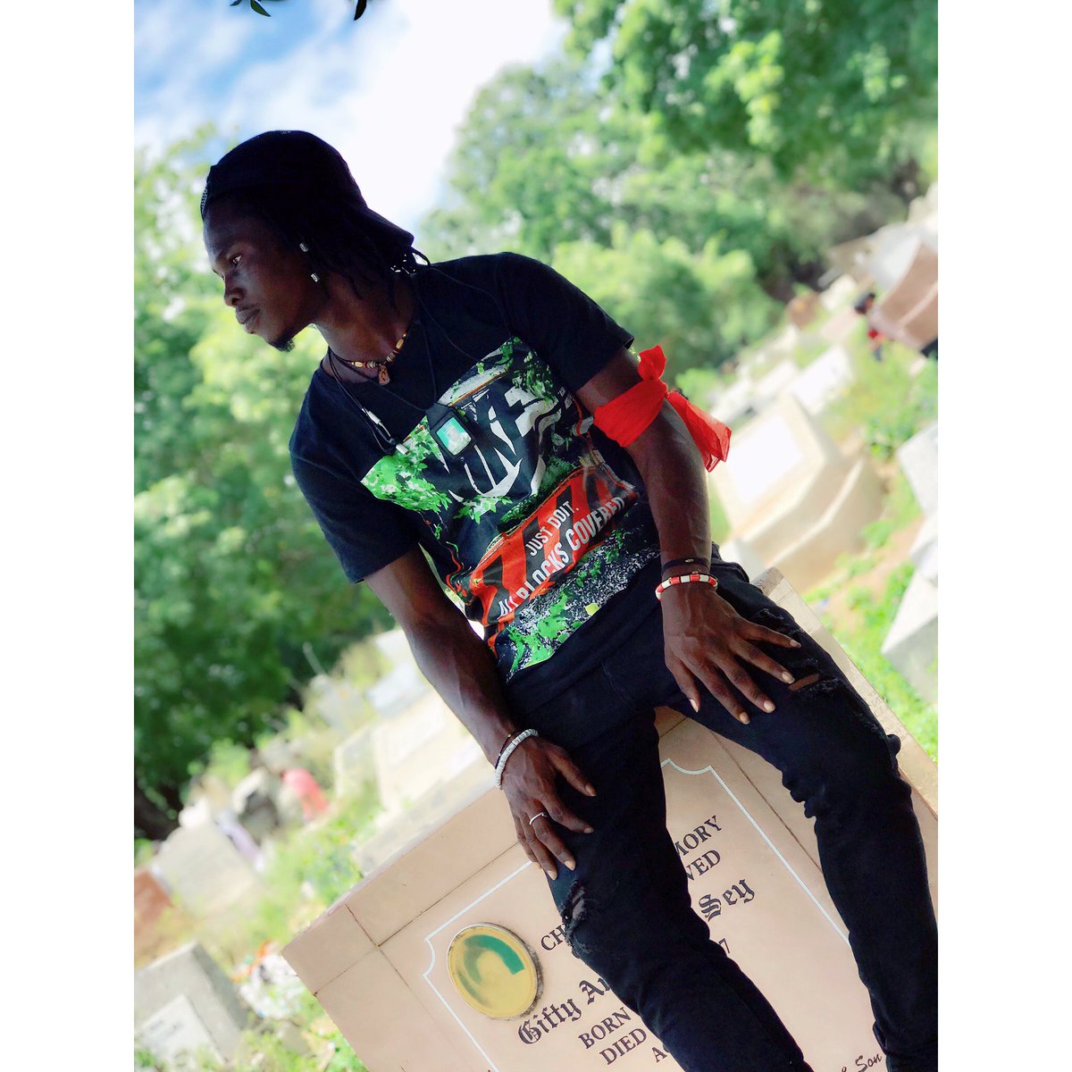 StillGuli's tweet image. RIP To All Gone Souls