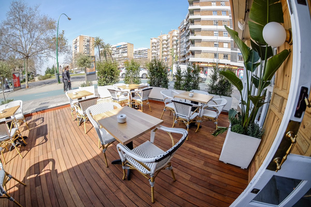 Este #veroño invita a disfrutar de nuestra #terraza y #comer al aire libre. ¿Quién se viene? ¡Corre y reserva, no te quedes sin sitio!
#Rocala #veroño #comerensevilla #gastro #gastrosevilla #foodies #sevillahoy