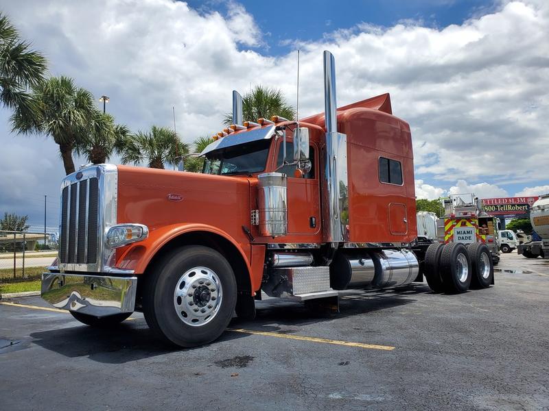 Palmtruck's tweet photo. This 2017 pre-owned unit comes with the remainder of a 5yr / 400k Miles comprehensive engine warranty!! Call or learn more here: https://t.co/a3lDynkb7e https://t.co/bjeuiGrbN6