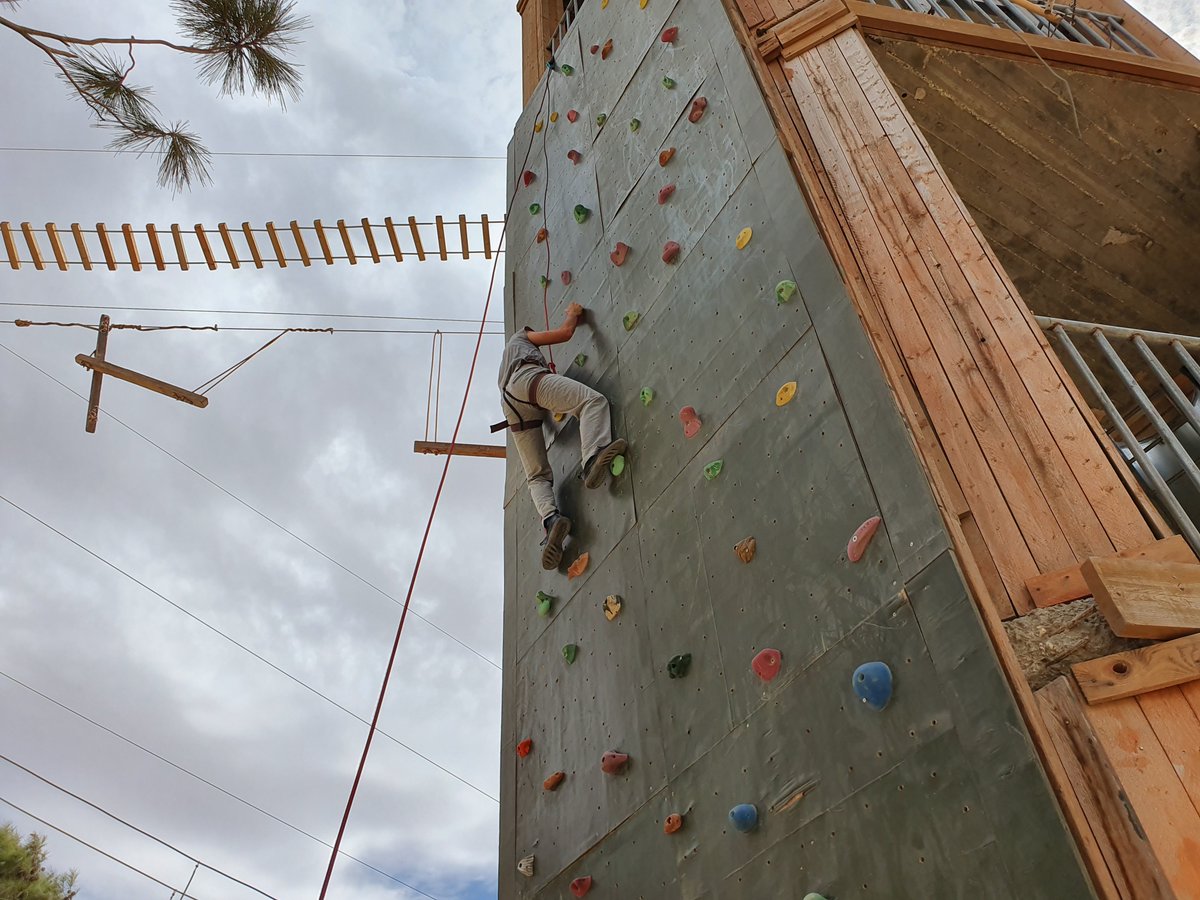 ExpediaJo's tweet photo. Participating in an adventurous and challenging treasure hunt team activity.
At Expedia Group Jo, we work hard and have fun!
#LifeAtExpediaGroup #LifeAtExpediaJo #ExpediaJo https://t.co/BDXU3J7ChF