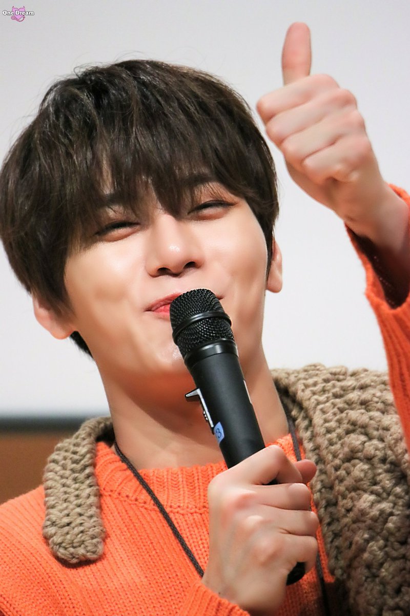 ___one_dream___'s tweet photo. 191006 JBJ95 대전 팬싸 

얼굴이 천재 ㅠㅠ 

#JBJ95 #상균 #김상균 #サンギュン #Sanggyun  #젭꿍 https://t.co/2N6mlC5n0l