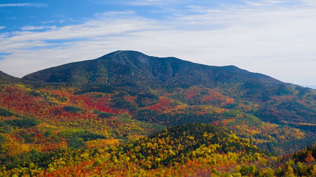 View from Rooster Comb overlooking Giant Mountain and Keene Valley. What a beautiful day it was for #landscapephotography 
📷 Fujifilm X-T3 + Fujinon XF 18-55mm f/2.8

#Adirondacks #ADK #hiking #mountains #fujifilm #fujifilmX_US #myexposureedit #fall #autumn #foliage #fallfoliage