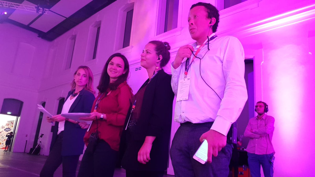 MindsandTech19's tweet photo. 👩‍💼#BehindTheScenes 👩‍💼
Let's not forget about the #CollectiveIntelligence behind the #MindsAndTech conference! 
From the consultancy firm @opinno, this team has been working tirelessly to make Minds &amp; Tech a success. Hats of to you guys! 👏👏👏

#Opinno #BackStage #HardWorkPaysOff https://t.co/EqZtvfVyhR