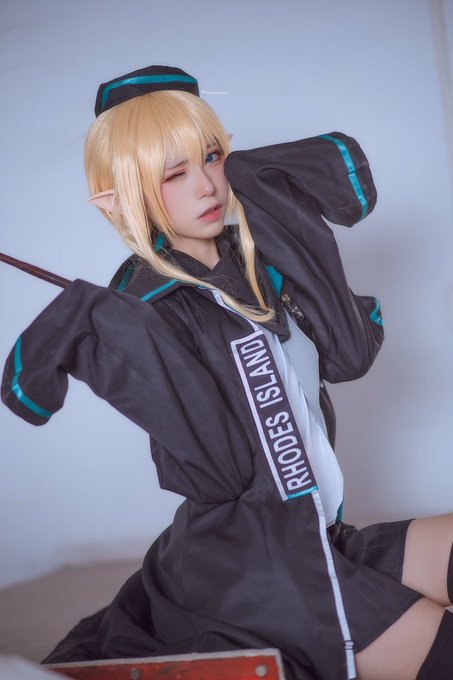 Twitterのコスプレ画像35