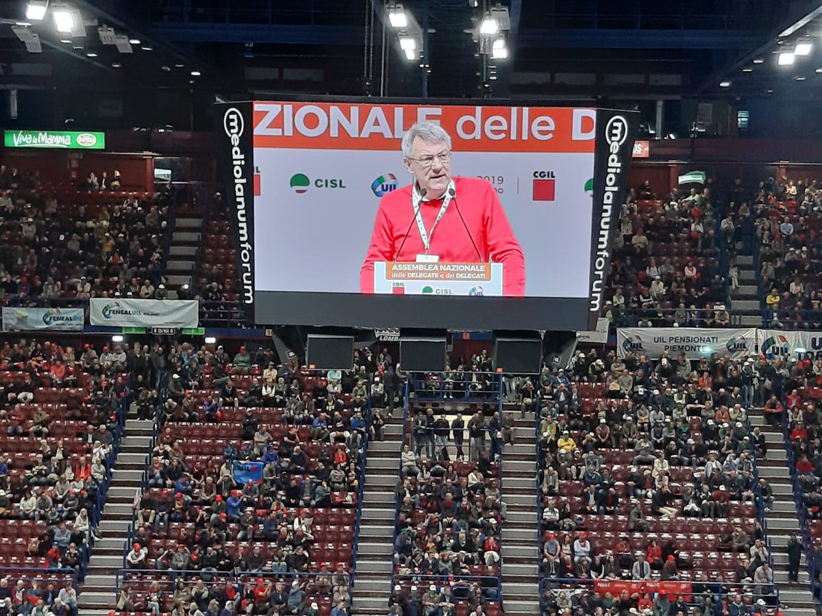 Cgil_Liguria's tweet photo. Con le conclusioni di Maurizio Landini si chiude assemblea delegati #CgilCislUil di #assago   : dalle parole ai fatti su #lavoro #Ambiente #giovani #fisco #pensioni https://t.co/AuWqrXwksL