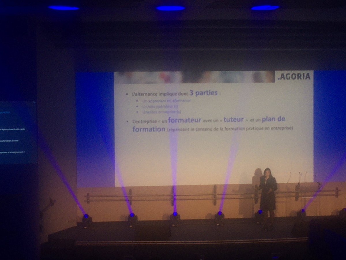 « Un stage c’est la mise en pratique des connaissances acquises à l’école. L’ #Alternance c’est l’acquisition de connaissances supplémentaires, en entreprise » <a href="/LauraBeltrame8/">Beltrame Laura</a> #SESAMES2019