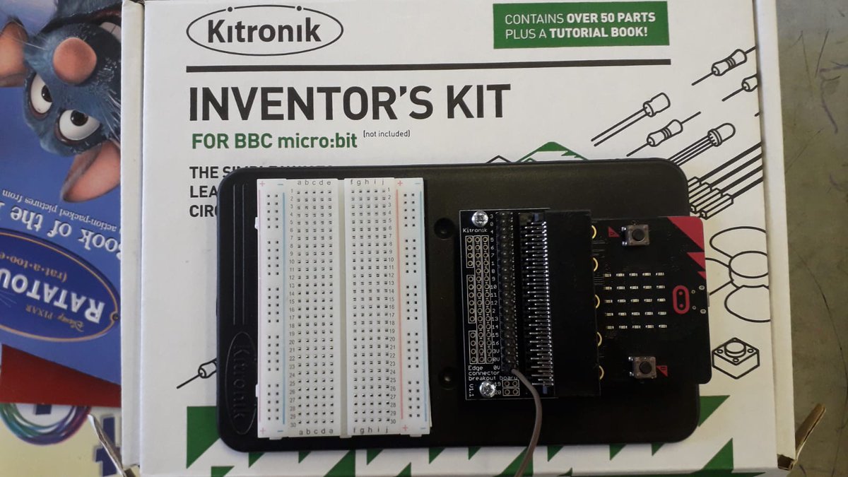 Ray D'Arcy (@raybeag) on Twitter photo 5th class working with their <a href="/microbit_edu/">Micro:bit Educational Foundation</a> Inventors Kit. Software engineering meets electronic engineering. #STEM 5th class working with their <a href="/microbit_edu/">Micro:bit Educational Foundation</a> Inventors Kit. Software engineering meets electronic engineering. #STEM
