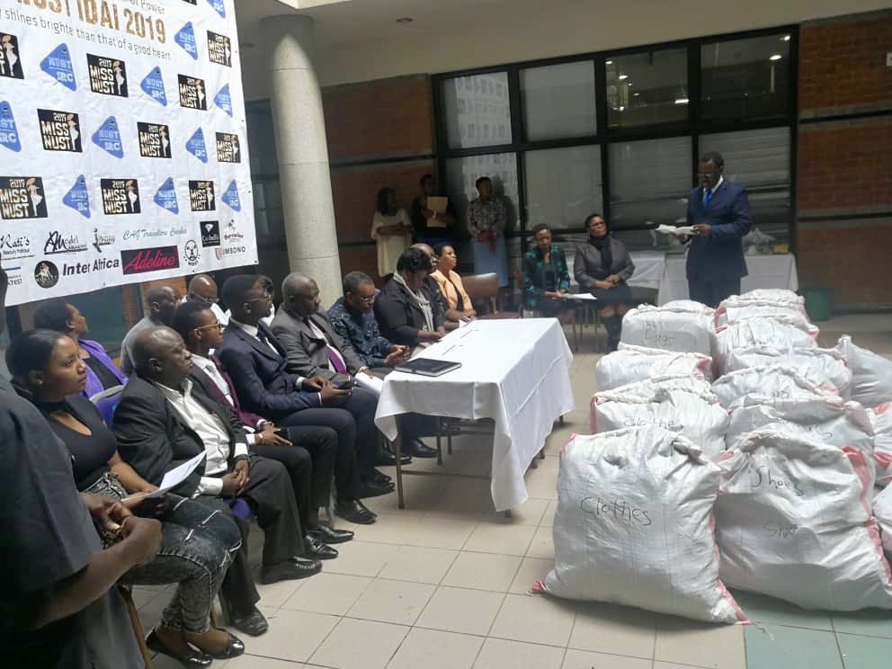 nustsrc's tweet image. Cyclone Idai donations handover ceremony♥️