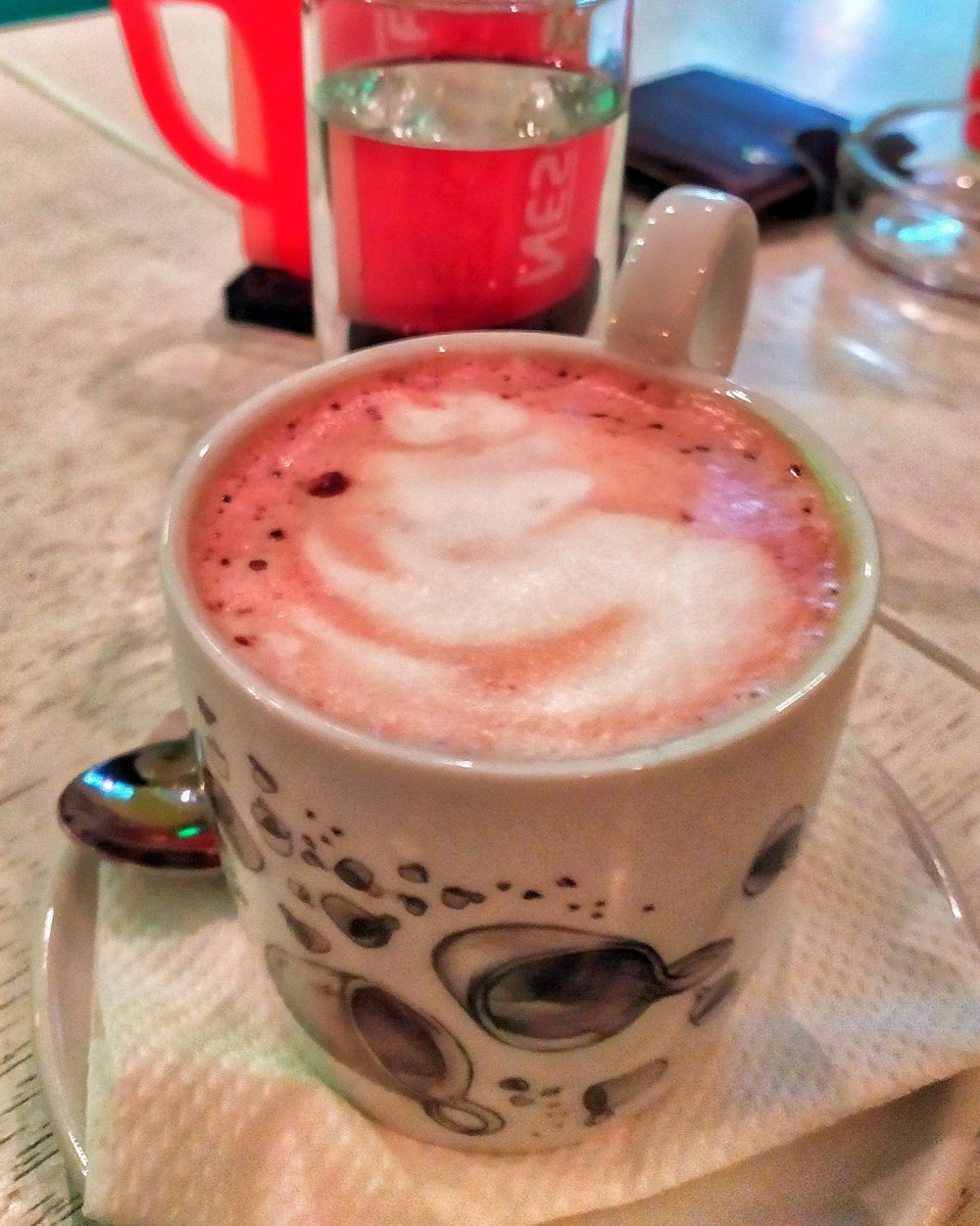 MrDetectiveL's tweet image. Život čine male stvari, poput prve jutarnje kafe 😊☕
Ništa čoveka ne pripremi za sve sa čime treba da se suoči tog dana poput dobre jutarnje doze kofeina ❤️❤️❤️
. 
#kafa #espresso #espreso #kafic #srbija #jutro #dan #pocetak #snaga #domacakafa