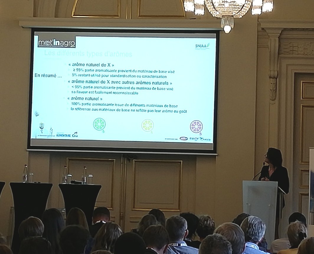 Processalim's tweet photo. #Meetinagro Cécile Pinel @PinelCecile, déléguée générale adjointe du #SNIAA, décrit ce que l'on a le droit de faire ou non en termes d'arômes "naturels" . Selon elle, "le pré-requis est la loyauté et la conformité " https://t.co/UoUDUpJ6Vs