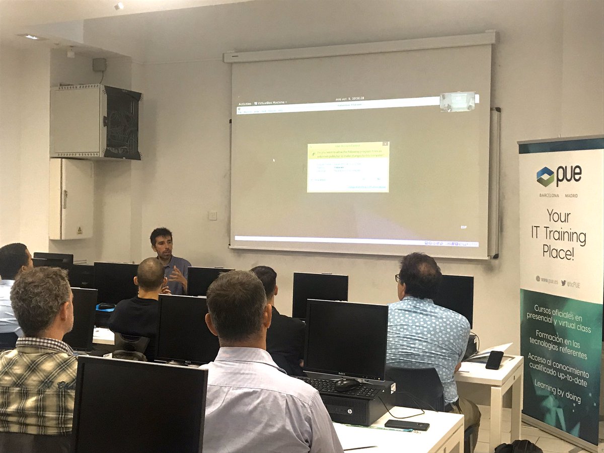 #SabiasQué el 5% de los usuarios abren la mayoría de correos electrónicos que les llegan? <a href="/gmargarit/">Genís Margarit</a> en el #PUEHackerBreakfast sobre cómo evitar el #phishing con simulacros en el curso Certified Ethical Hacker de <a href="/ticPUE/">PUE</a>  
Más info en: pue.es/cursos/curso-c…
