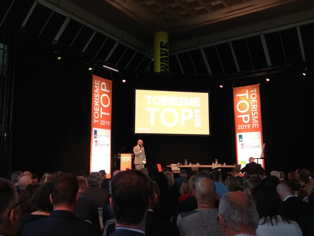 Na een lang eind rijden in alle vroegte vanuit Groningen aanwezig bij de #toerismetop te Neeltje Jans in Zeeland.