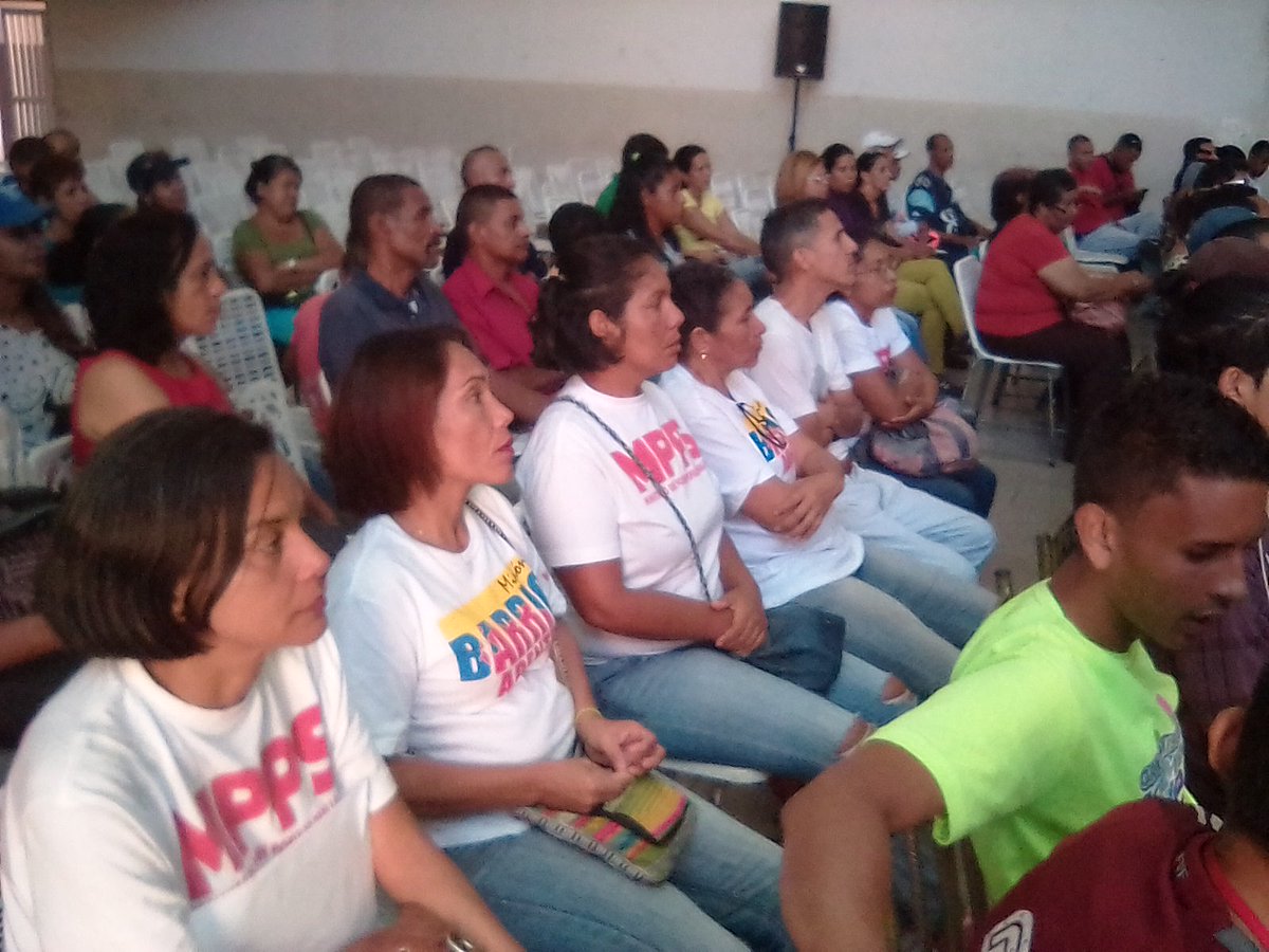 d0357b6d20244b6's tweet photo. Revisión del Salario en 45 días + Programa de Recuperación Crecimiendo y Prosperidad + Lista de Precios Acordados + 1/2 Petro Fluctuante como Aumento de Salario Camarada @NicolasMaduro Sería Gran Ayuda a los Trabajadores
@DrodriguezVen 
@soloctavio 
@EduardoPinateS
@rmenendezp https://t.co/lNqdvAIAxn